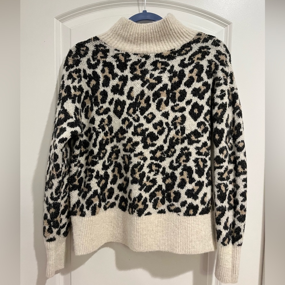 Loft cheetah print turtleneck